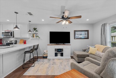 3760 Laura Leigh Dr, Friendswood, TX 77546 - photo 7