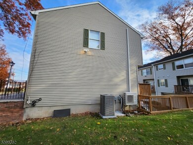 660666 Irvington Ave unit 4, Maplewood, NJ 07040 - photo 4