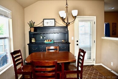 Eat In Kitchen
