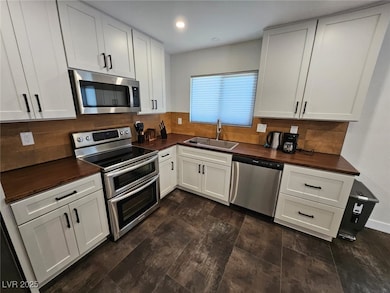 1308 S 16th St, Las Vegas, NV 89104 - photo 4