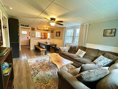 Living/Dining Area