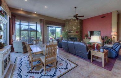 005_Dining_-_Living_Room[1]