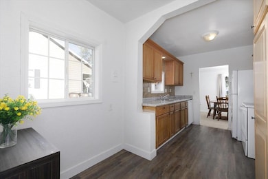 1008 67th St, Windsor Heights, IA 50324 - photo 6