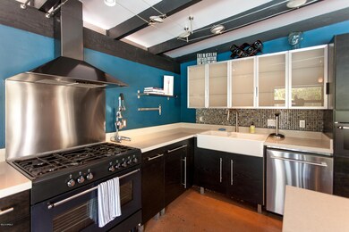 5827 10th st-15.jpg