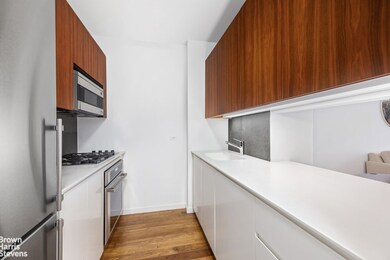 515 E 72nd St unit 5F, New York, NY 10021 - photo 3