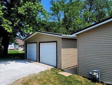 8198 E Mcclintic Rd, Syracuse, IN 46567 - photo 2