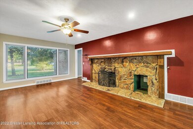 07-2731-Arlington-Rd-WindowStill-Real-Es