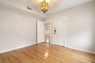 106 5th St unit 3, Cambridge, MA 02141 - photo 2