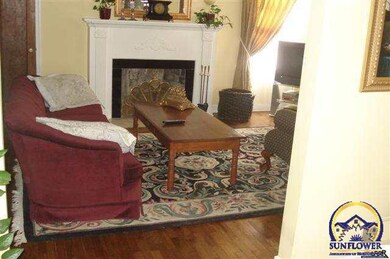 1192 SW Oakley Ave, Topeka, KS 66604 - photo 2