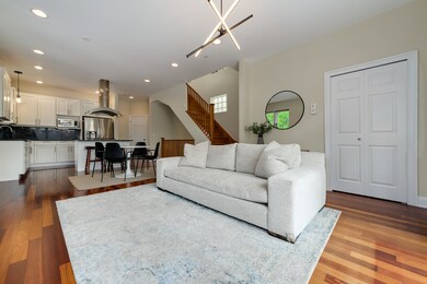 901 N Honore St unit 2, Chicago, IL 60622 - photo 6