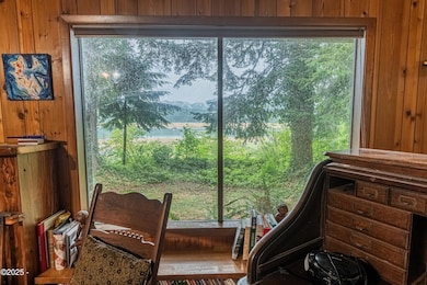 82 E Rainbow Rd, Waldport, OR 97394 - photo 4