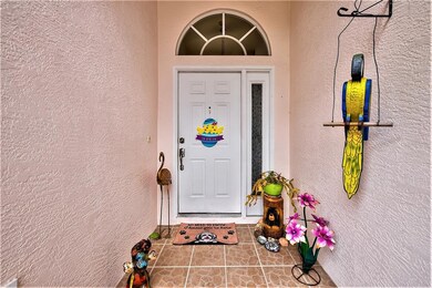 Screened front entryway.