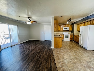 8198 N Cedar Springs Rd unit 6, Eagle Mountain, UT 84005 - photo 4