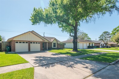 11318 Newton St, Houston, TX 77089 - photo 5