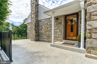 755 W Brookhaven Rd, Wallingford, PA 19086 - photo 2