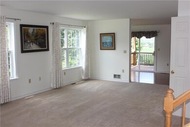 130 Crown Dr, Easton, PA 18040 - photo 5