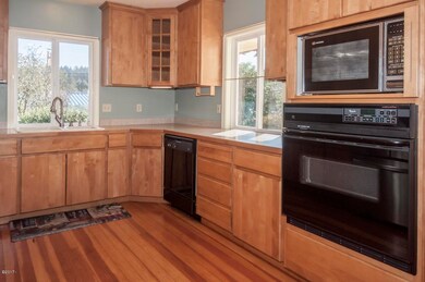 1511 SW Harbor Ave, Lincoln City, OR 97367 - photo 6