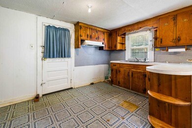 3207 Webb School Rd, Oxford, NC 27565 - photo 7