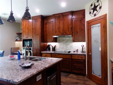 1055 E Branding Iron, Weimar, TX 78962 - photo 4