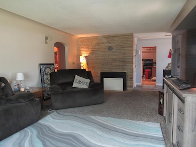 1250 Clary St, Worthington, MN 56187 - photo 3