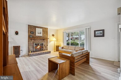 8966 Merit Ct, Manassas, VA 20110 - photo 7