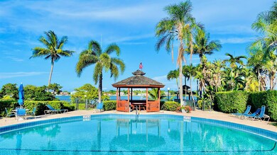 107 Half Moon Cir unit A3, Hypoluxo, FL 33462 - photo 3