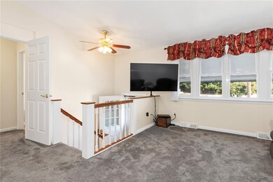 21 Jaycee Dr, West Warwick, RI 02893 - photo 6