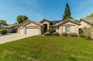 041024-2318-E-Cherry-Ave-Visalia-CA-02