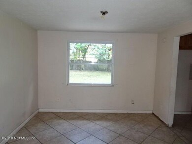 5135 Bilken Dr E, Jacksonville, FL 32210 - photo 4