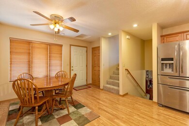 1406 Aspen Dr, Waterloo, IA 50701 - photo 5