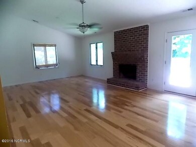 2485 Northwoods Dr, Jacksonville, NC 28540 - photo 5