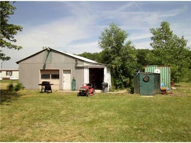 Parking Lot/Garage