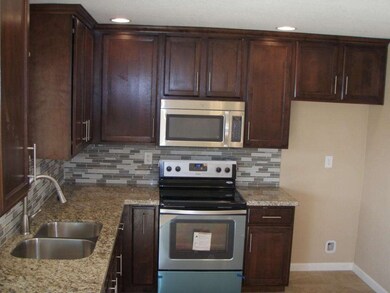 New Kitchen with Granite!