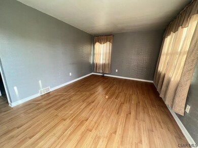 1921 Minno Dr, Johnstown, PA 15905 - photo 5