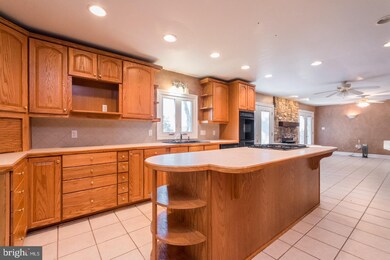 1261 Cedar Ln, Shepherdstown, WV 25443 - photo 5