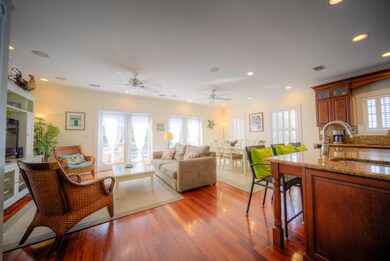 1,950 SF Interior