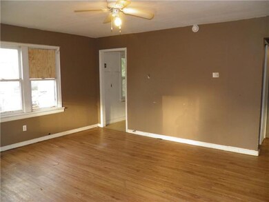 627 N Hobson Ave, Shawnee, OK 74801 - photo 3