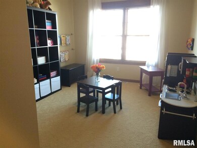 22 Nicholas Ct, Eldridge, IA 52748 - photo 7