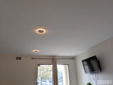 303 Michaels Ct, Woodbridge, NJ 07095 - photo 5