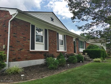 5501 Idlewood Ln, Louisville, KY 40291 - photo 3