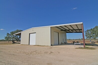 1017 County Road 456, Hondo, TX 78861 - photo 3