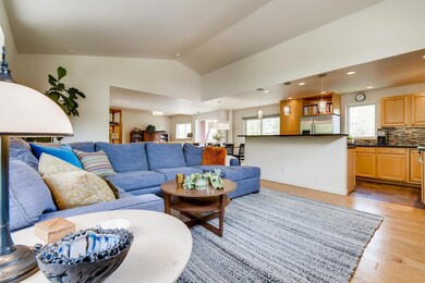 56 Pheasant Court Avon CO-large-004-016-