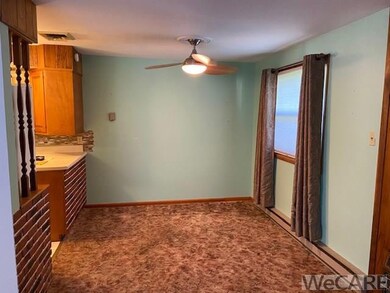 203 W Mulberry St, Waynesfield, OH 45896 - photo 3