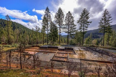 200 Hog Creek Rd, Merlin, OR 97532 - photo 4