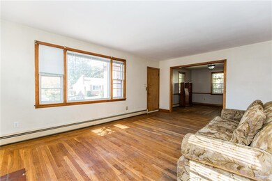 37 Lyndhurst Ave, Providence, RI 02908 - photo 6