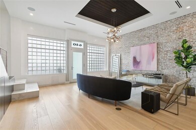 Fabulous 1st floor entertaining area