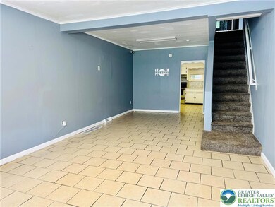 433 S Walnut St unit 435, Slatington, PA 18080 - photo 3