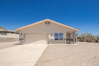 2 Front House.1432 McCulloch