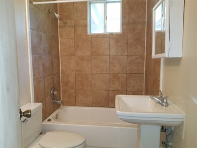 111 7th St unit 1, Rosenberg, TX 77471 - photo 7