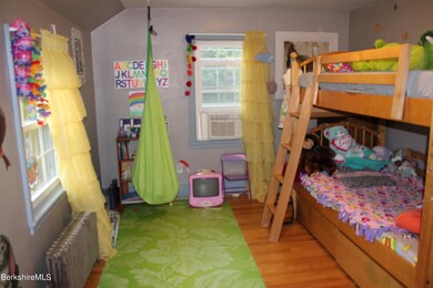 121 Elberon Ave, Pittsfield, MA 01201 - photo 5